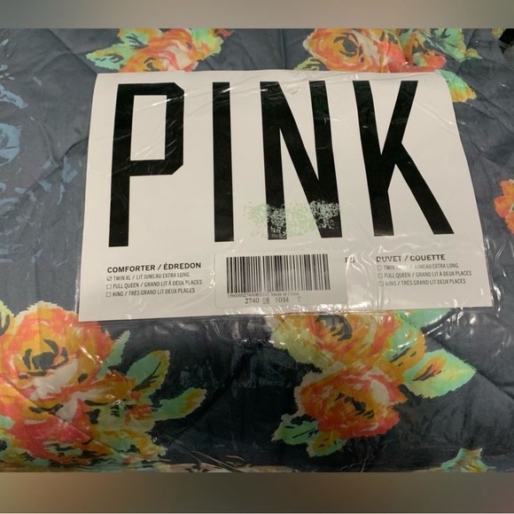NEW VS PINK FLORAL DORM REVERSIBLE
COMFORTER TWIN - Picture 7 of 8